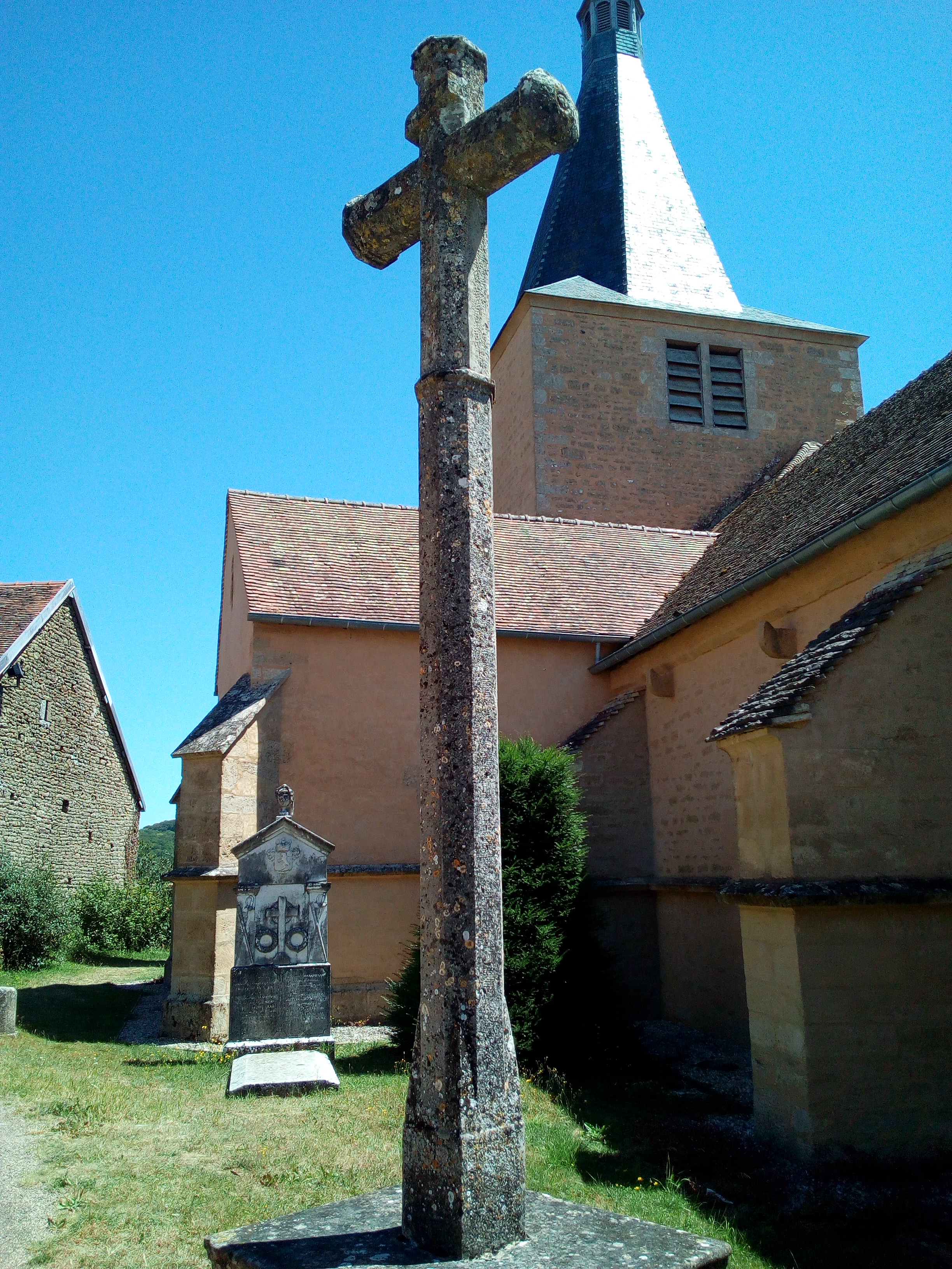 Eglise de Châteauneuf-en-Auxois
